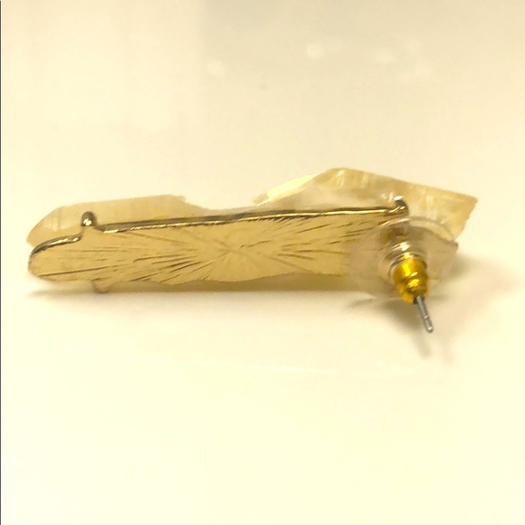 NWT Amara aura crystal earrings - Picture 4 of 4